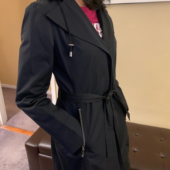 MICHAEL KORS Hooded Raincoat - Picture 3 of 8